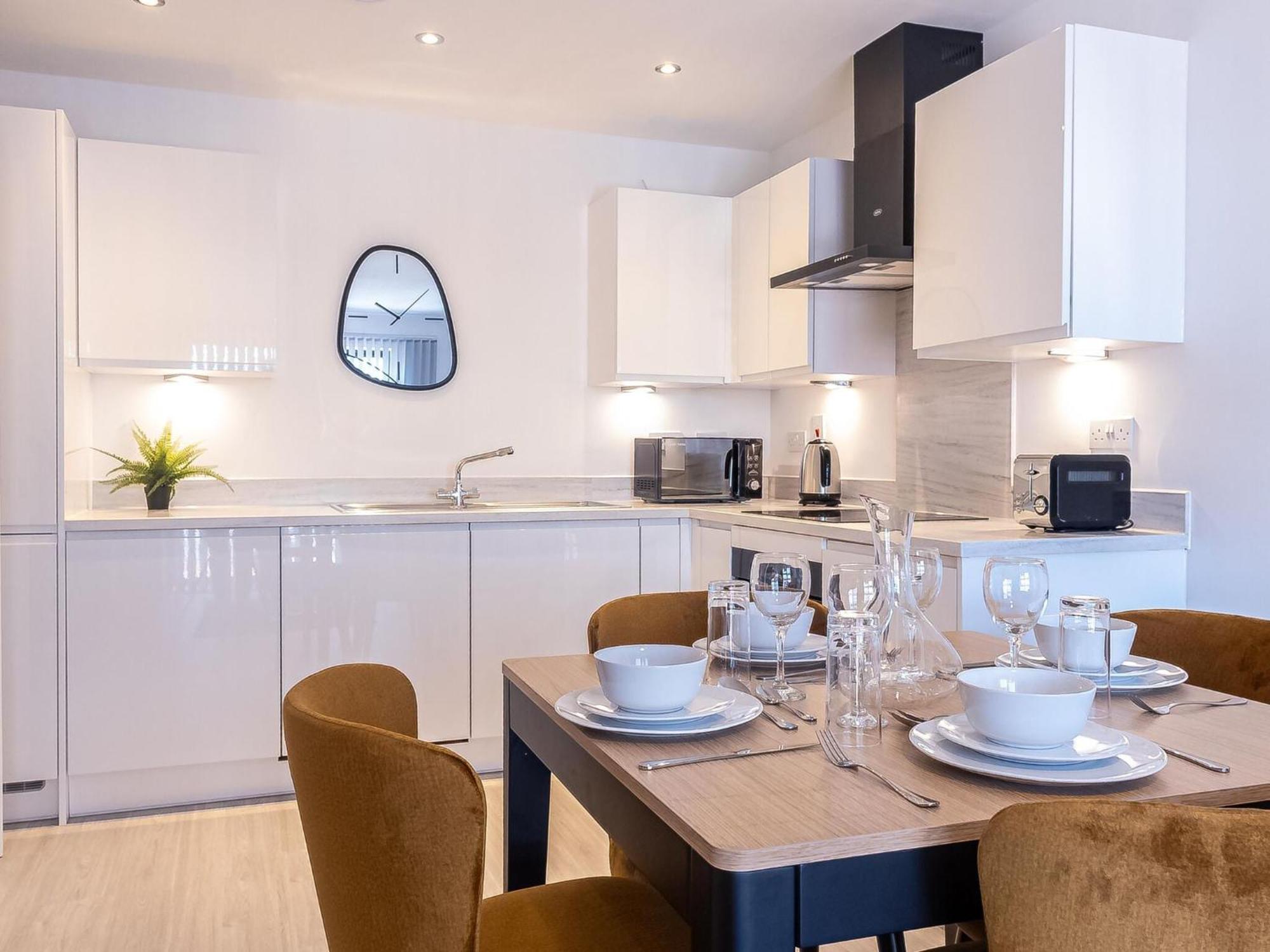 Pristine 1 And 2 Bedroom Apartments Near Business District By Belvilla Birmingham Kültér fotó